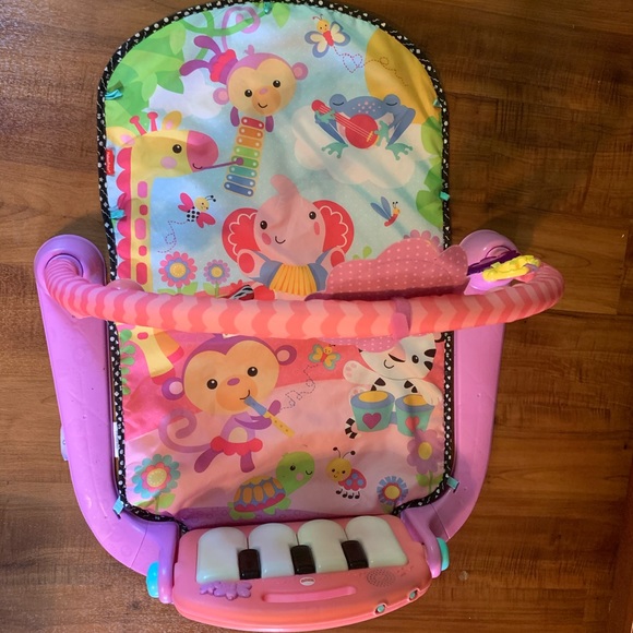 Fisher-Price Piano Gym Playmat - Picture 4 of 5